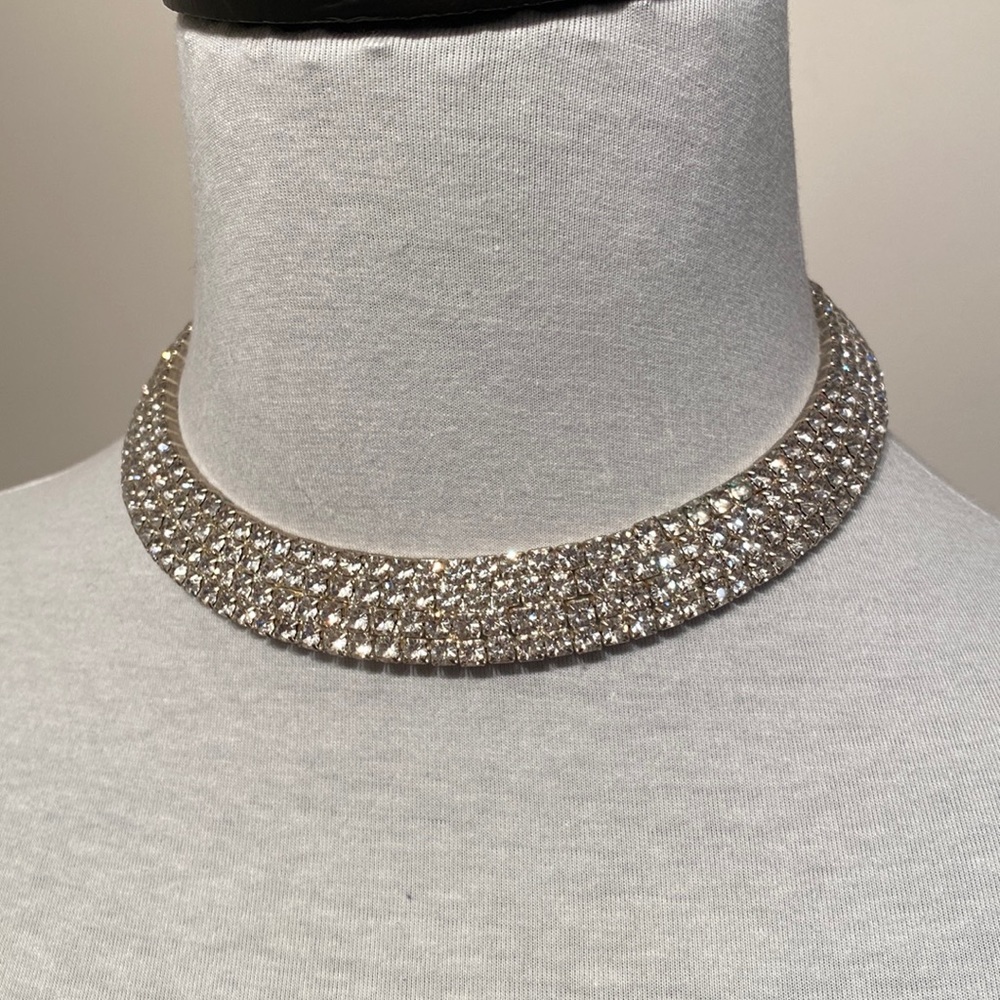 Rhinestone statement necklace with 4 rows of solid rhinestones no closure